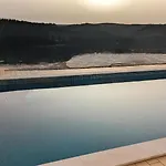Stunning With Pool & View Near *