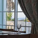 Stunning With Pool & View Near Буденш