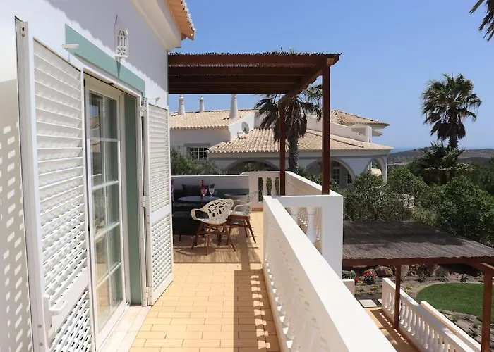 Stunning With Pool & View Near Вилла *