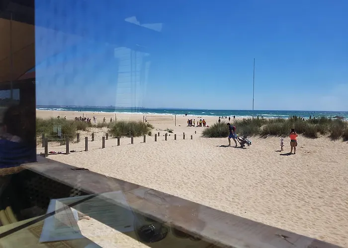 Вилла Stunning With Pool & View Near