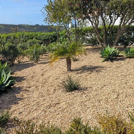 Stunning With Pool & View Near * Budens
