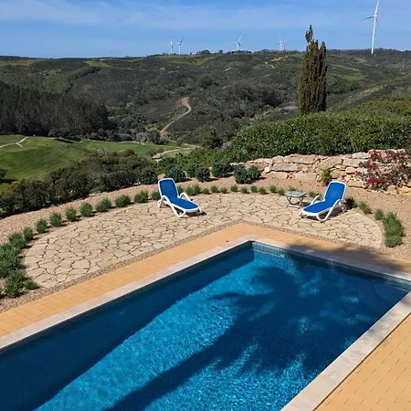 Villa Stunning With Pool & View Near