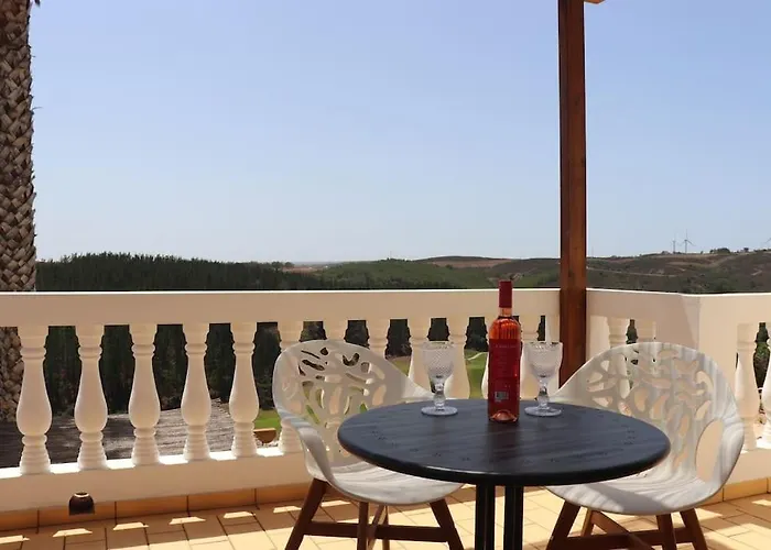 Stunning With Pool & View Near ブデンス