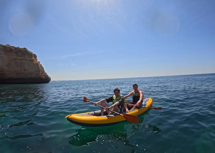 Stunning With Pool & View Near *