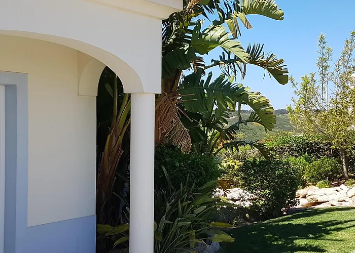 Stunning With Pool & View Near * ブデンス