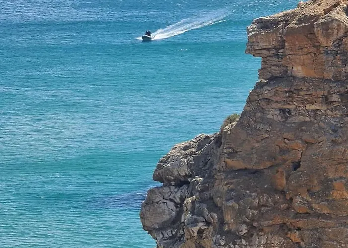Stunning With Pool & View Near * ブデンス