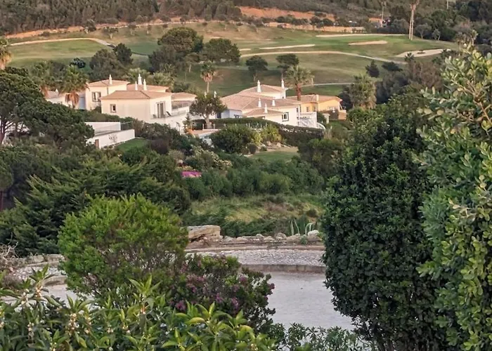 Villa Stunning With Pool & View Near *