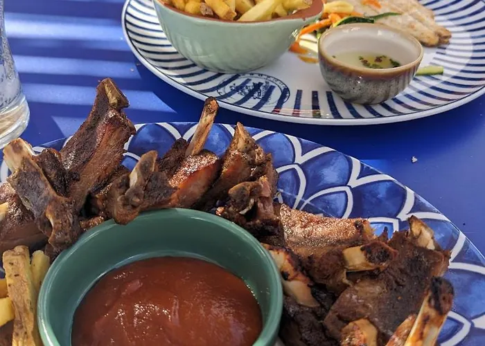 Stunning With Pool & View Near ブデンス