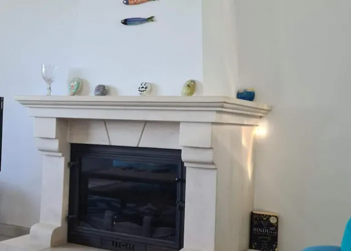 ヴィラ Stunning With Pool & View Near