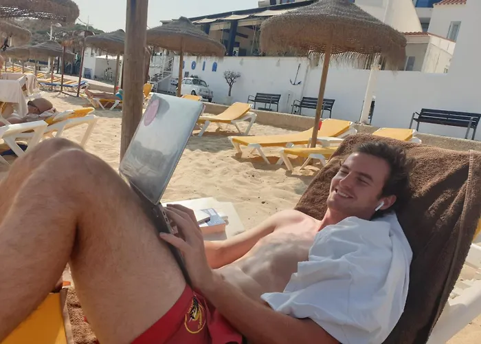 Stunning With Pool & View Near ブデンス