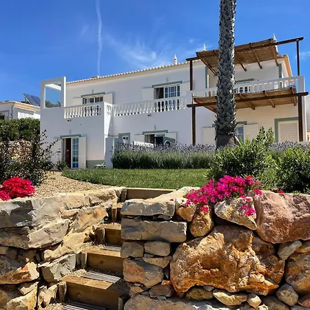 Stunning With Pool & View Near