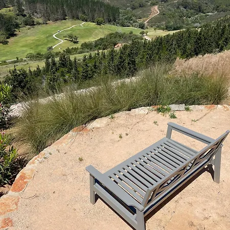 Villa Stunning With Pool & View Near *